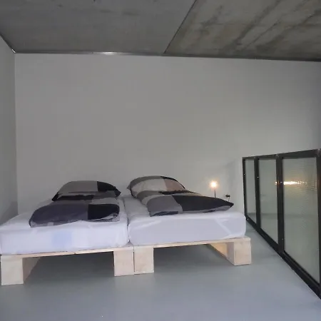 Moderne Architekten-loftwohnung Mit Galerie Apartment